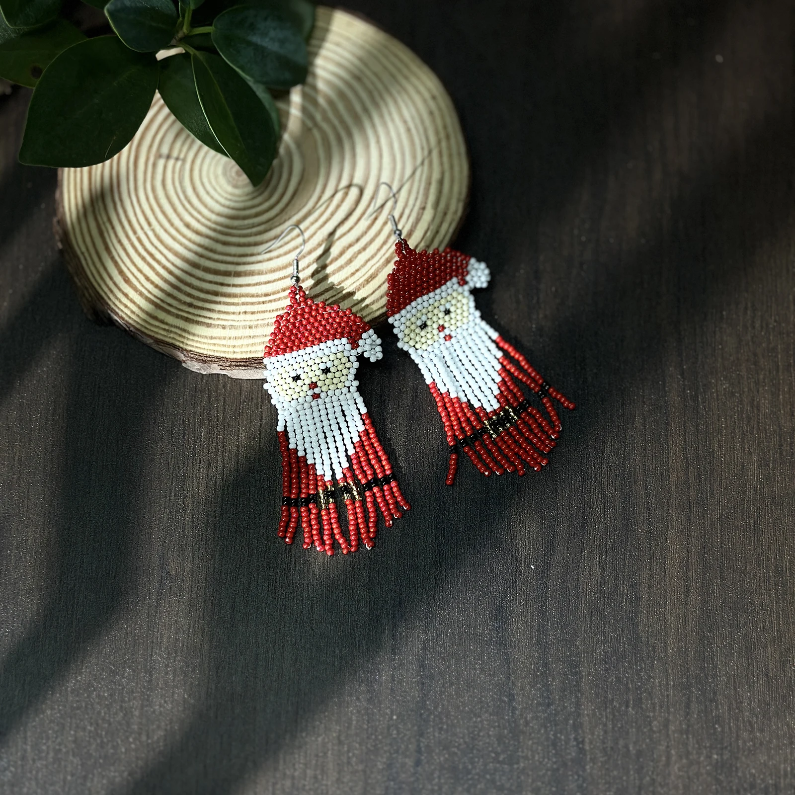 Bohemian style cute Santa Claus tassel earrings handmade beaded earrings Christmas gift Valentine's Day gift