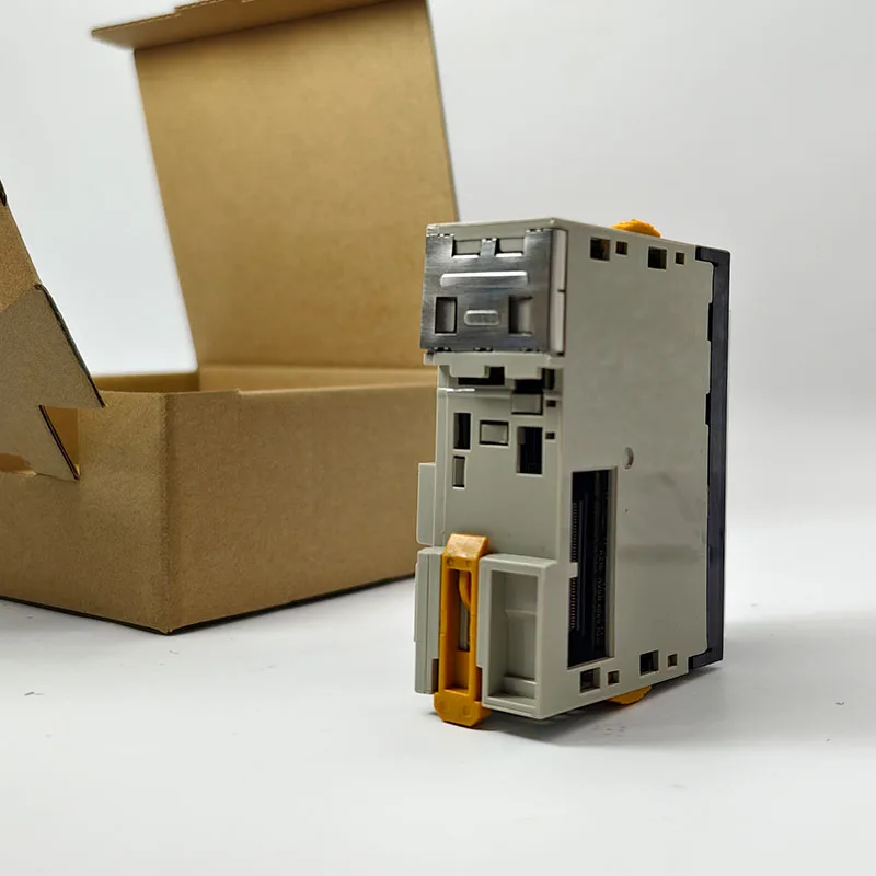 New Original PLC Module CJ1W-DA041