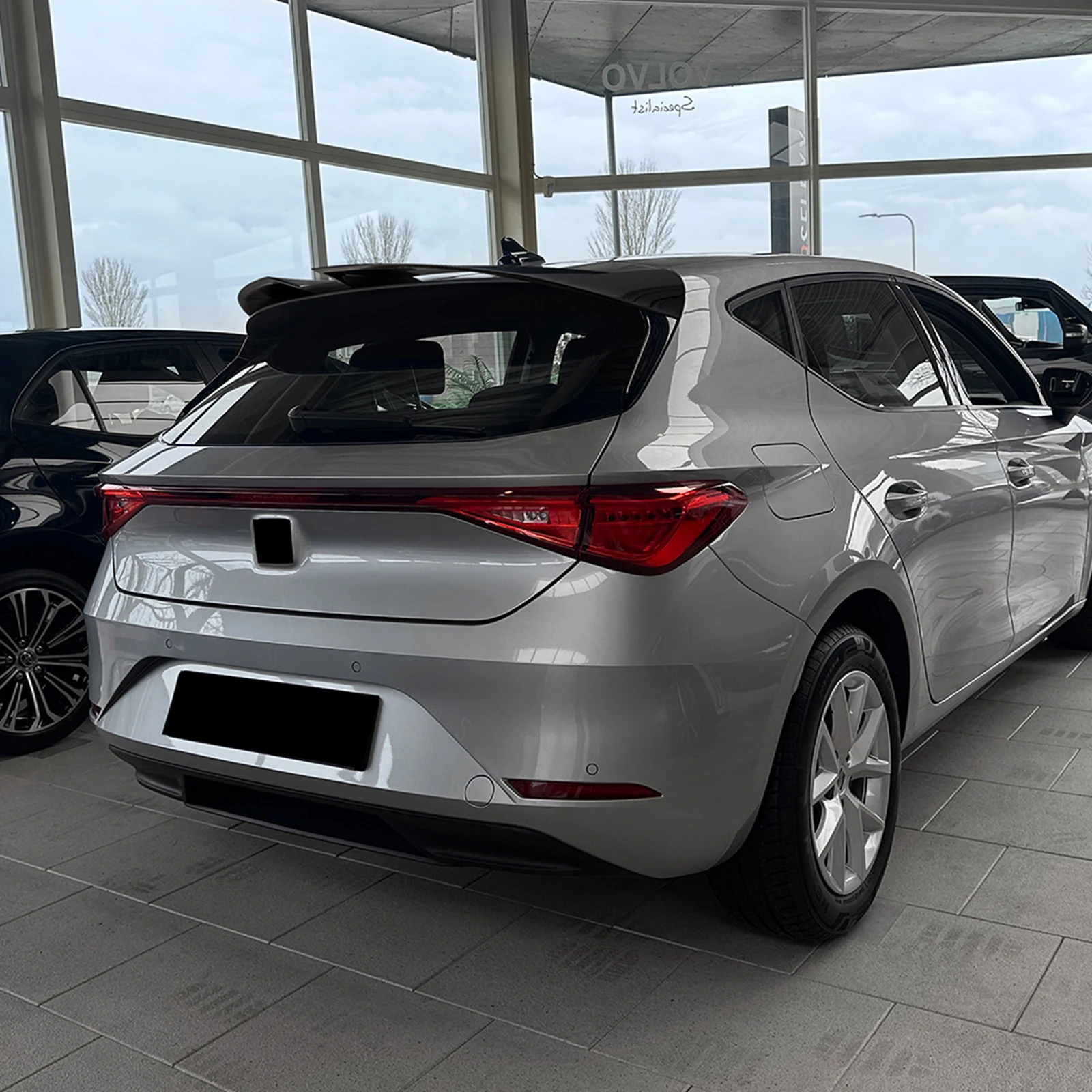 

For Seat Leon MK4 2021-2024 Rear Roof Spoiler Lip Caps Wing Trunk Extension Tail Upper Splitter Gloss Black/Carbon Fiber Look
