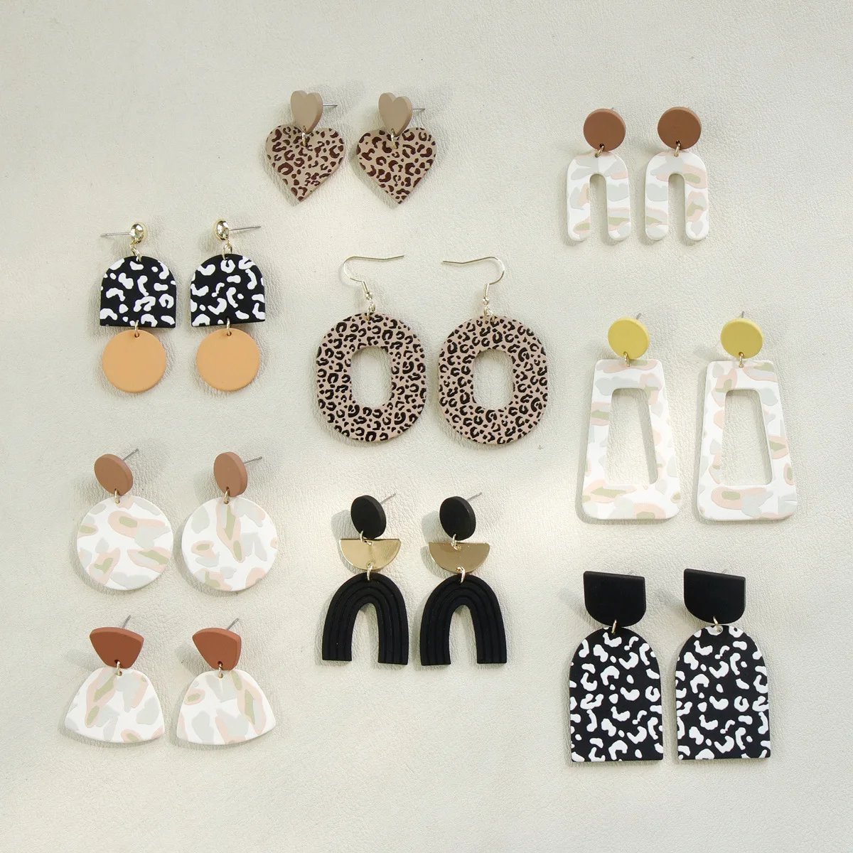 

Black White Leopard Print Camouflage Geometric Figure Drop Earrings Multi Color Lovely Clay Texture Acrylic Stud Earrings Lady