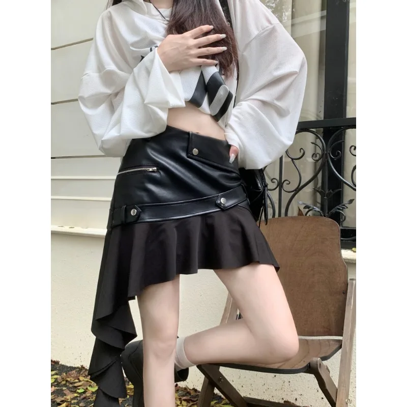 Vintage Faux Leather Splicing Pleated Mini Skirt Women 2024 Autumn New Streetwear Solid Color Casual Asymmetric A-line Skirt