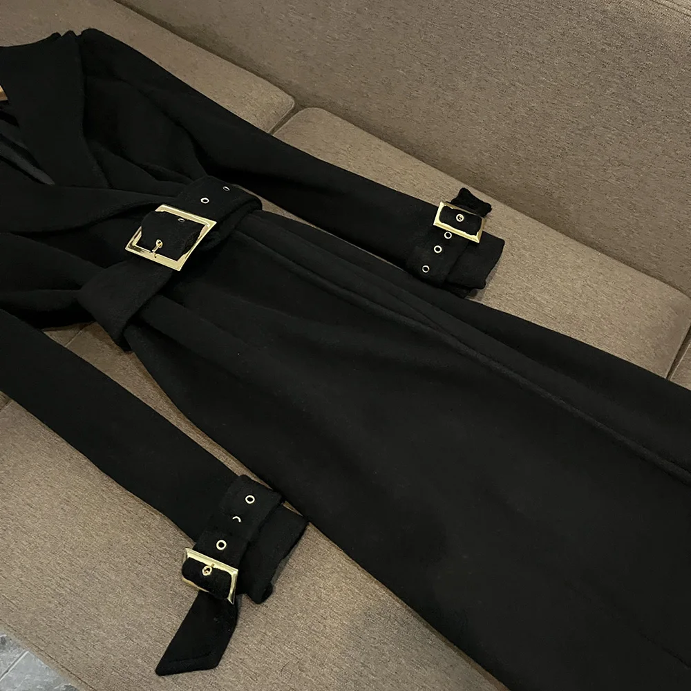 Twotwinstyle sólido temperamento trench coat para mulher com decote em v manga longa emendado cinto chique jaqueta moda feminina novo kj545021