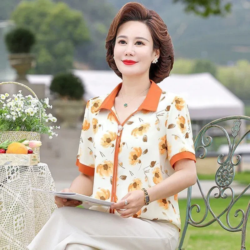 Mom's Summer Thin Short-sleeved Shirt New High-end Middle-aged and Elderly Women's Fashionable Age-reducing T-shirt
