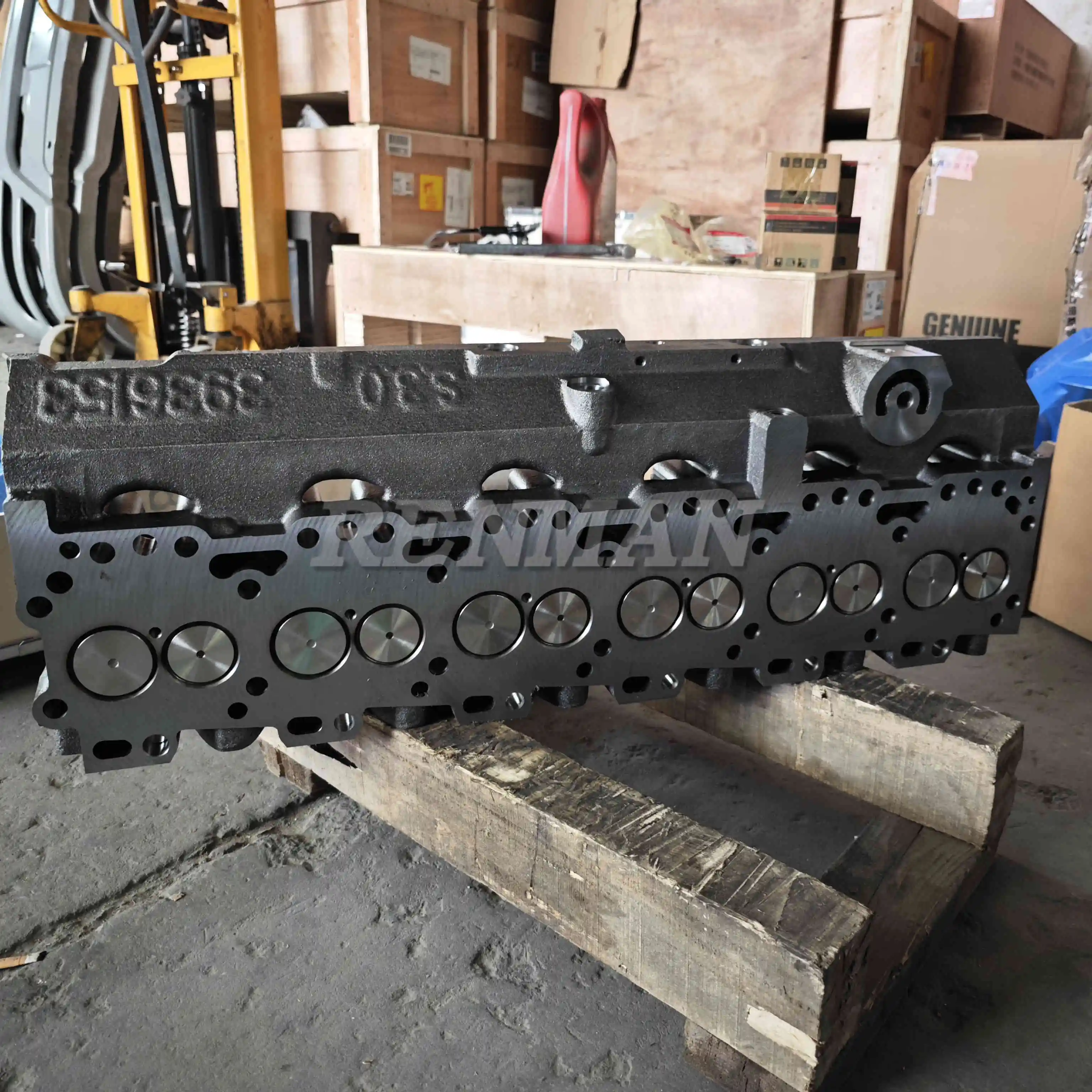 

6C8.3 6CT8.3 6CTA8.3 Cummins 12 Valve Cylinder Head 3936153 3973493 3936155