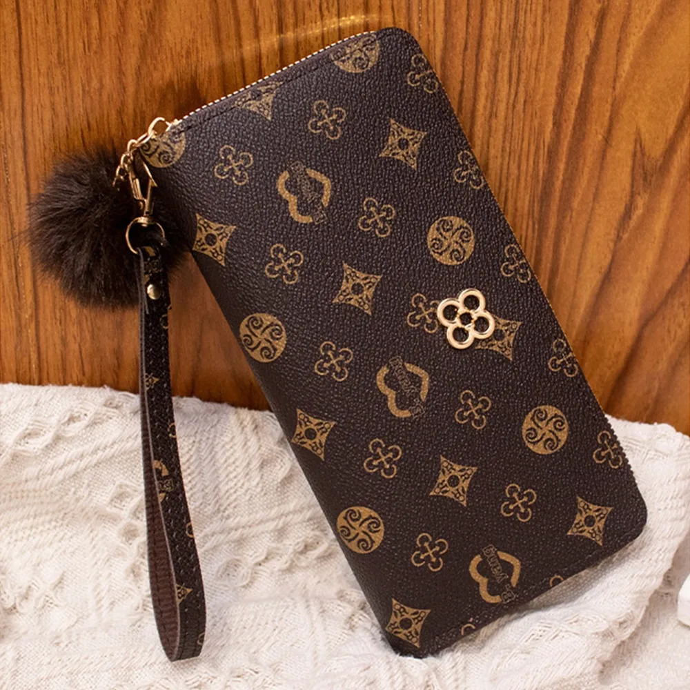 Portafoglio lungo da donna in pelle PU Palla soffice e decorazione stampata Pochette lunga portatile Porta carte da donna di grande capacità