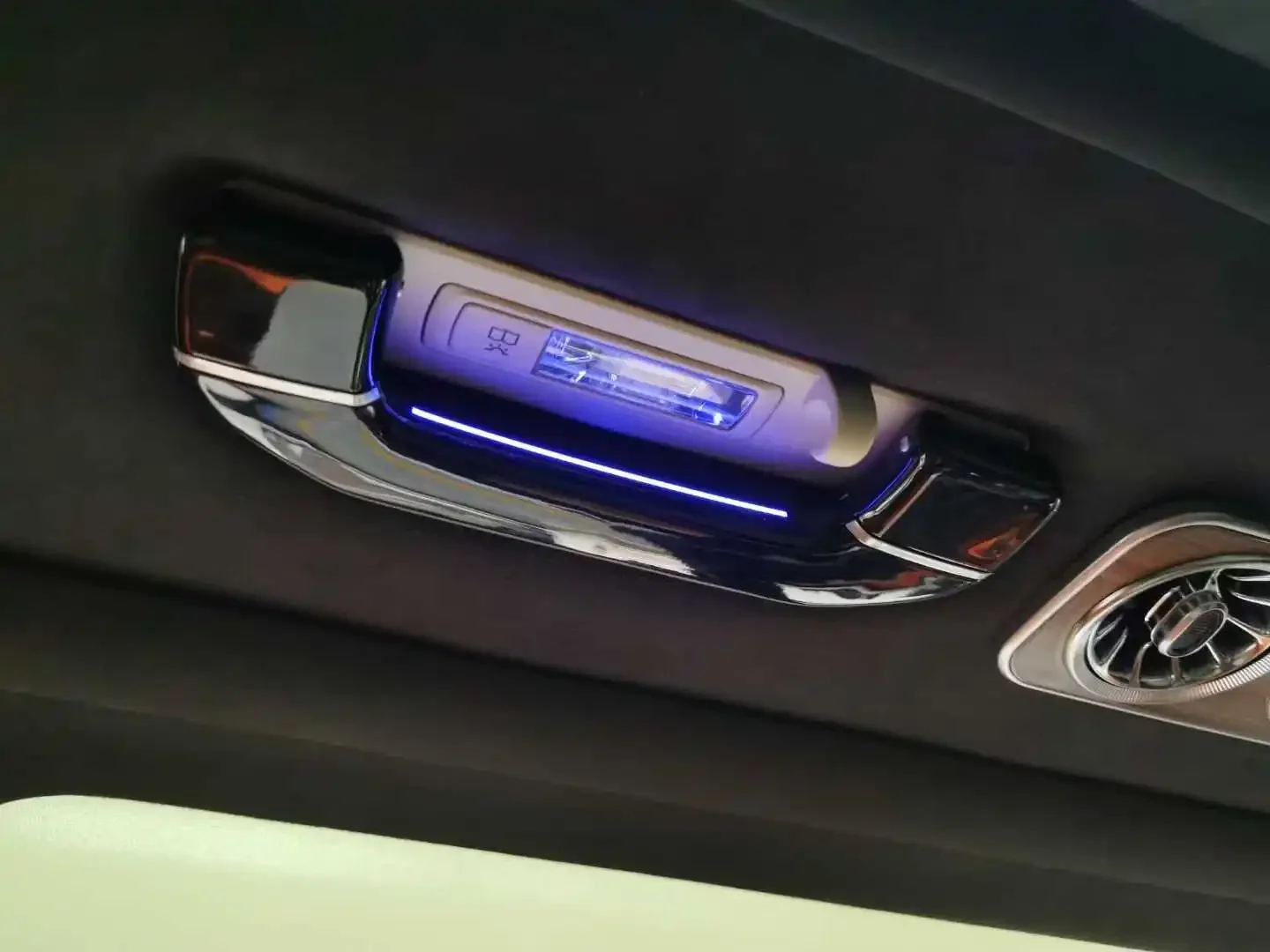 اكسسوارات السيارات قطع غيار السيارات مقبض السقف ترقية الداخلية ، لمقبض سقف بنز V-Class Vito