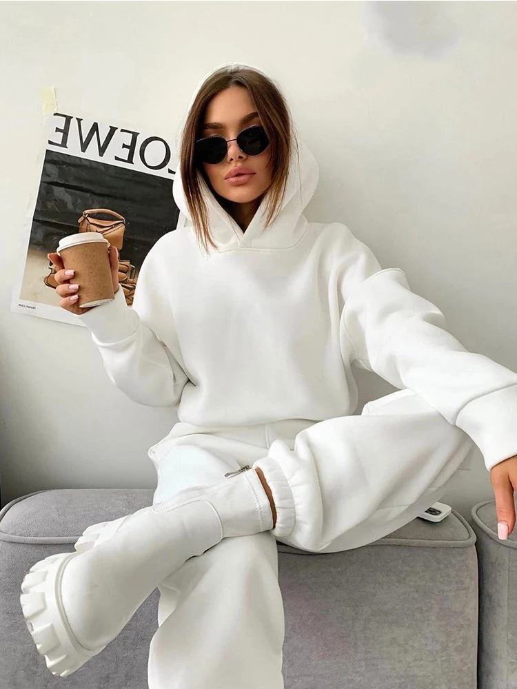 2024 autumn new women's leisure suit solid color long sleeved loose hoodie sports trouser Female winter fashion two piece set