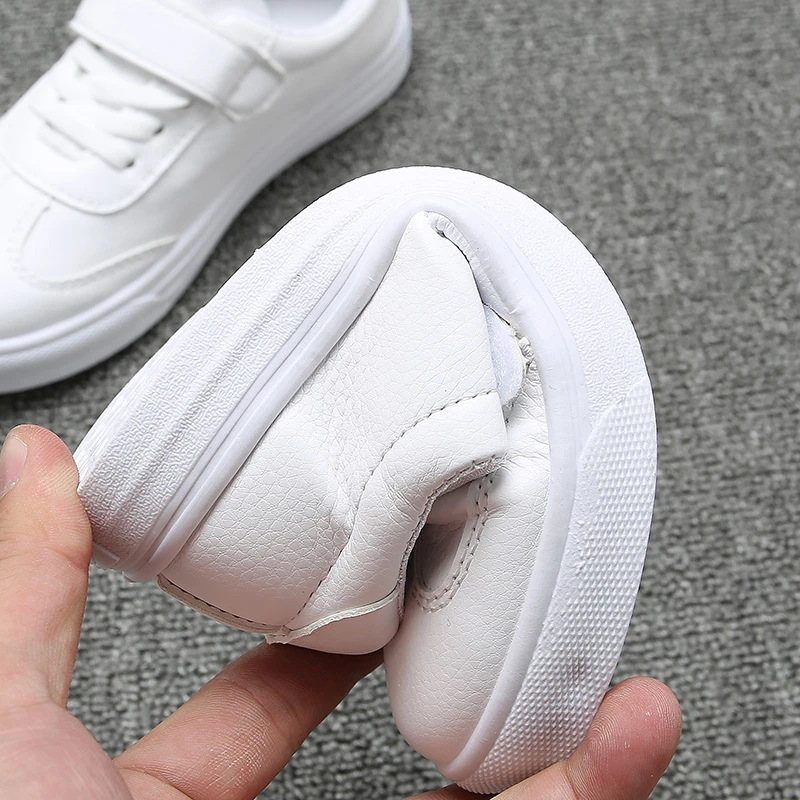 Spring and autumn boys leisure running shoes non-slip soft sole sports shoes children\'s small white shoes tennis shoes hot sale