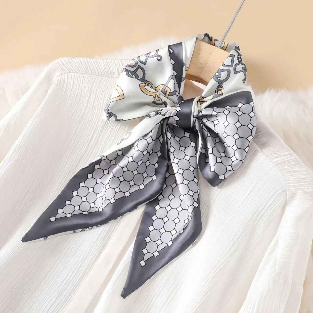 

Элегантный шелковый шарф-платок в горошек с диагональным узором, длинный, модный, для волос, головной убор, тонкий, для сумки, женский платок-косынка