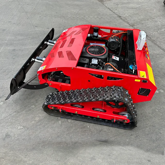 جزازة العشب الروبوتية الصغيرة التي يتم التحكم فيها عن بعد، ميزة ذاتية الدفع، محرك رباعي الأشواط للاستخدام في المزرعة