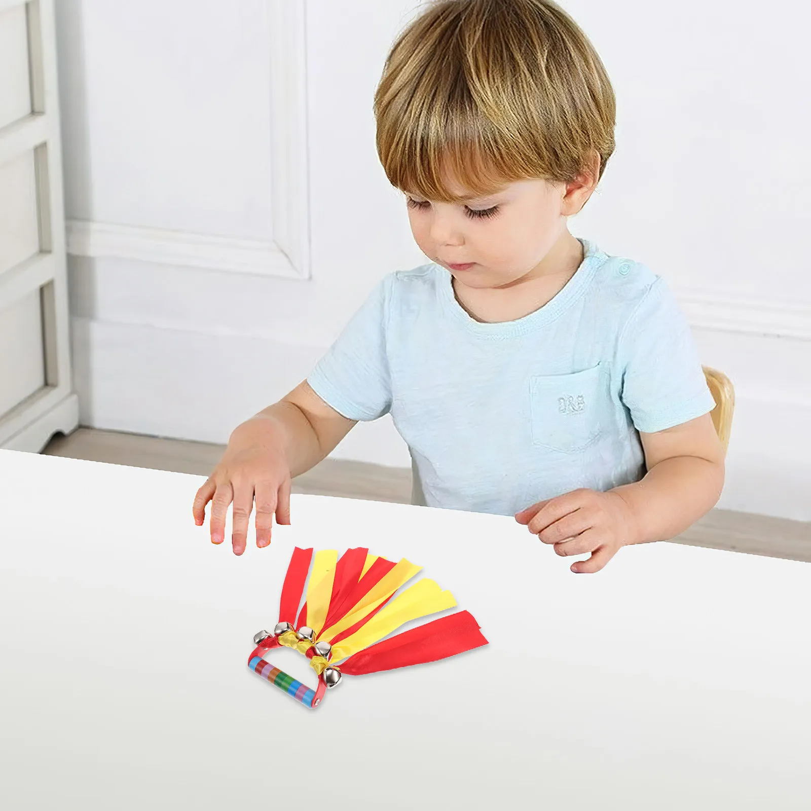 1 Para dzwoneczków z kolorowymi wstążkami dla dzieci, wytrzymałe plastikowe uchwyty, bezpieczny pasek, wielokrotnego użytku, rekwizyty do tańca, gimnastyki i występów.