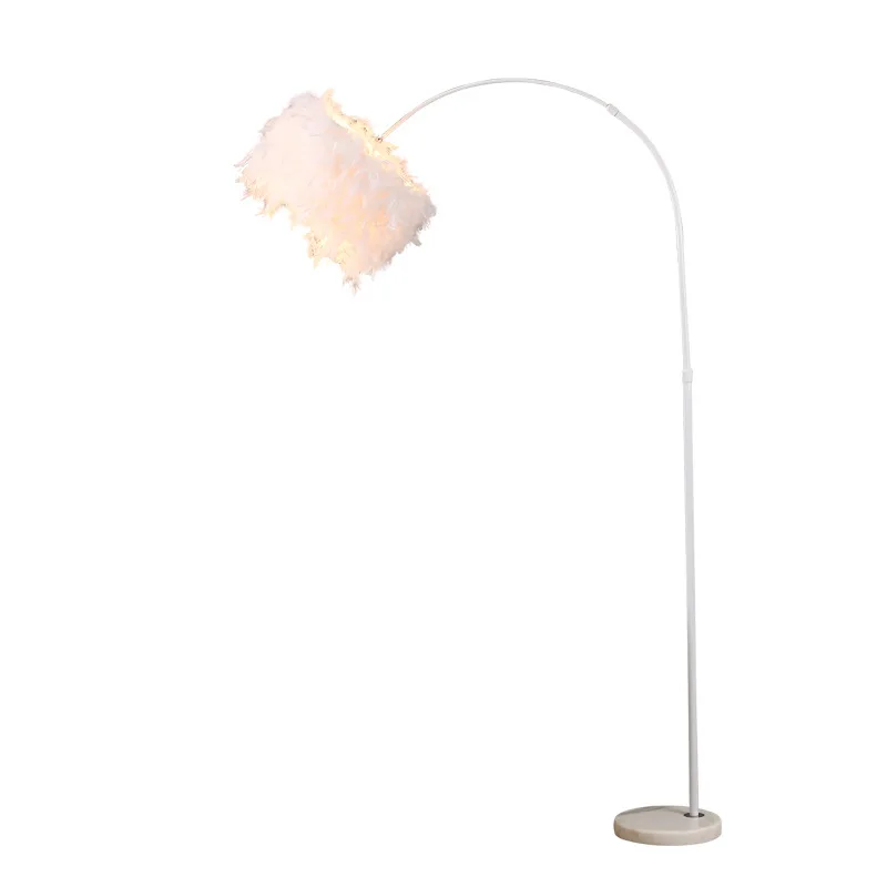 

Feather lampshade floor lamp modern simple and fashionable floor lamp living room American study room hotel room