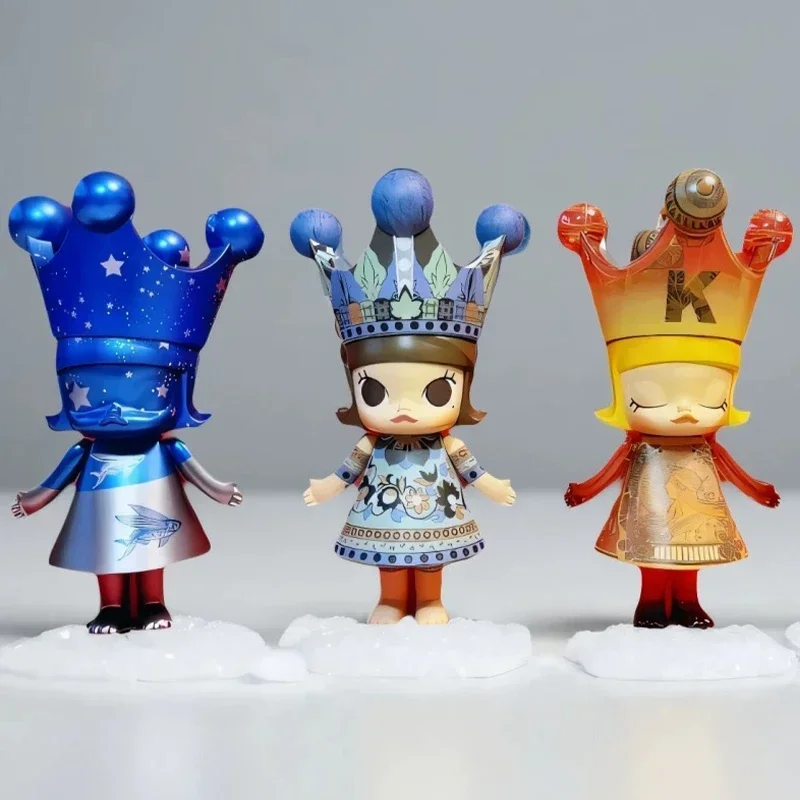 

MOLLY 400% Monet Crown Figure - Water Lilies Royal Series, Luxury Vinyl Art Toy Collectible