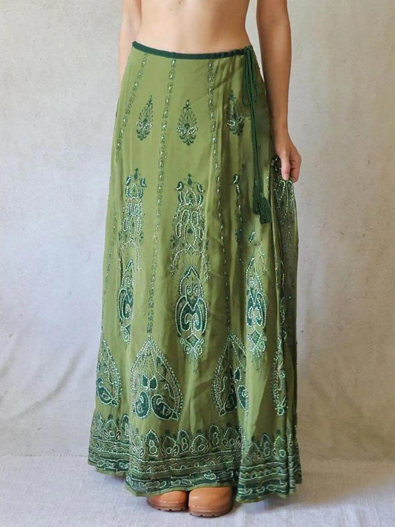 

Длинная юбка-миди А-силуэта с поясом и абстрактным принтом для полных женщин, расклешенная, с эффектом похудения