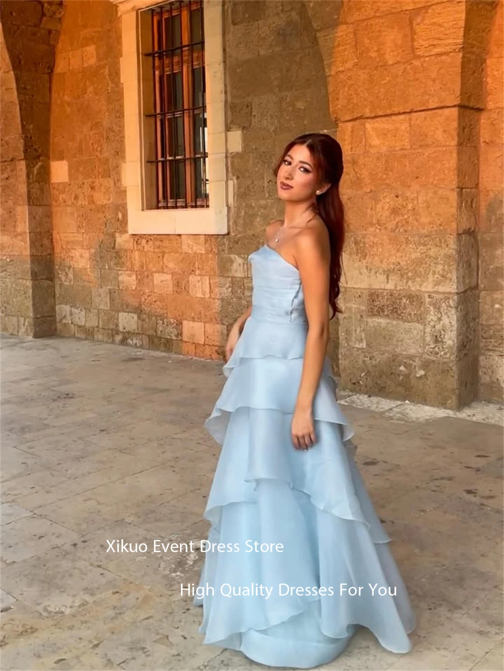 Xikuo luz azul organza formal plissado vestidos de noite sem alças uma linha robe femmes em camadas babados único vestido de baile personalizado