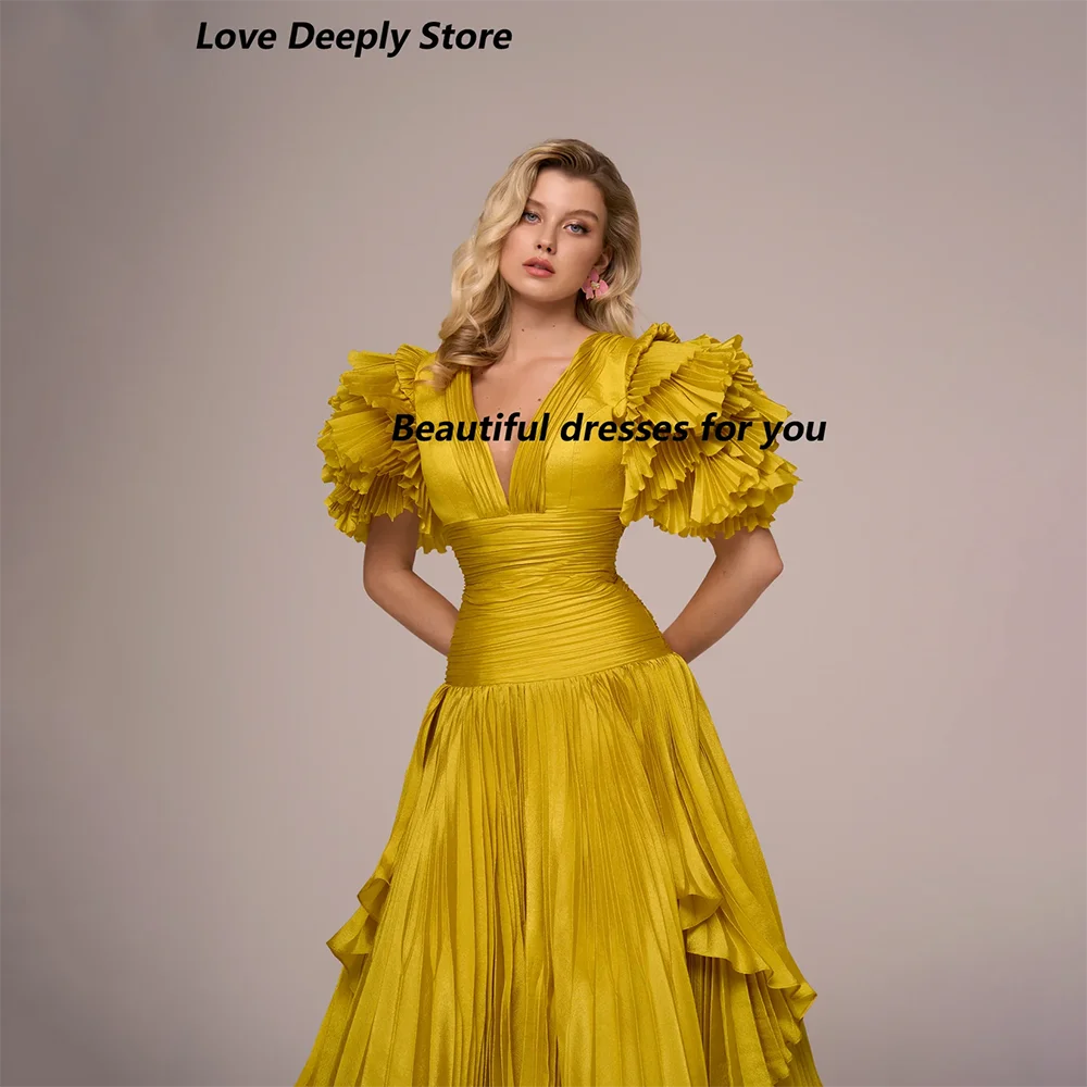 Gouden Avondjurk voor Vrouw V-hals Een Lijn Lange Prom Jassen Plooi Vloerlengte Elegante Feestjurken 2025, Aangepast