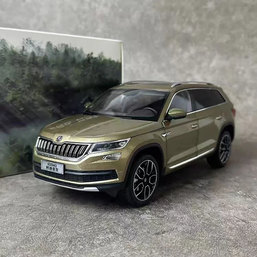 Original escala 1:18 volkswagen skoda karoq simulação fundida liga