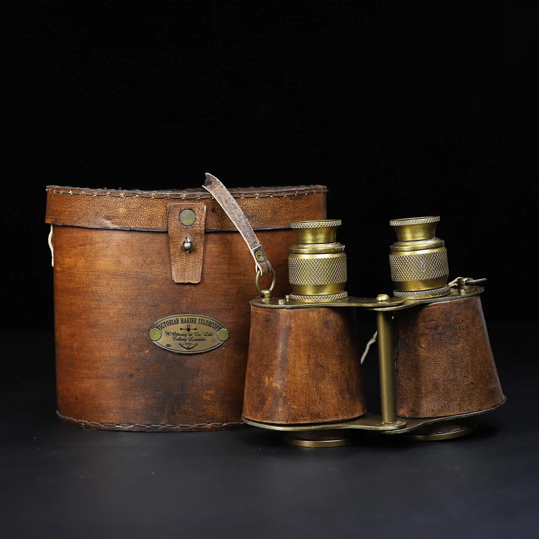 Vintage Western Shoulder Mounted Cowhide Box with Concealed Binoculars Telescope 18*14.5*8.8cm