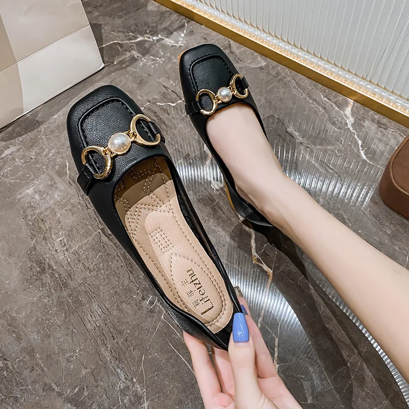 Big Size 35-43 Women Flats Leather Shoes Metal Buckle Pearl Decoration Office Lady Slip on Loafers Spring Fashion Pumps Shoes