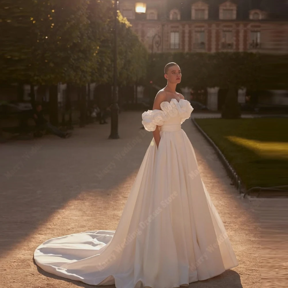 

Off The Shoulder A-Line Women Wedding Dresses Elegant Sleeveless Backless Satin Bridal Gowns Banquet Robes De Mariée Customized