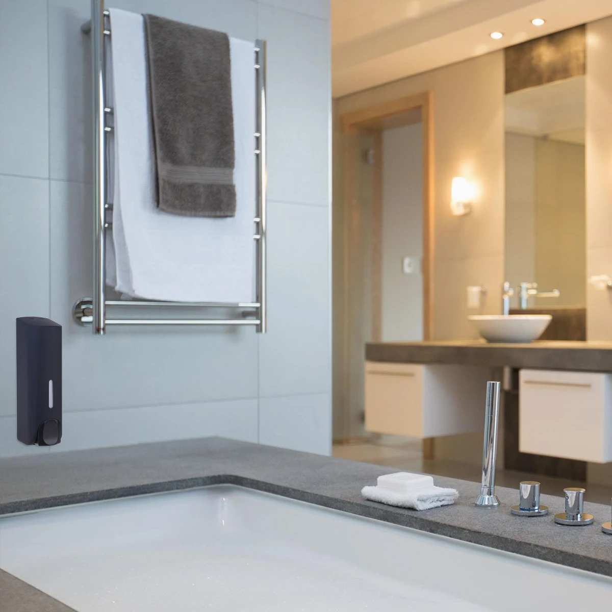 

1pc Wall-Mounted Lotion Dispenser Bathroom Push Button Soap Shampoo Bottle Non-Metallic Hotel Home Use Black