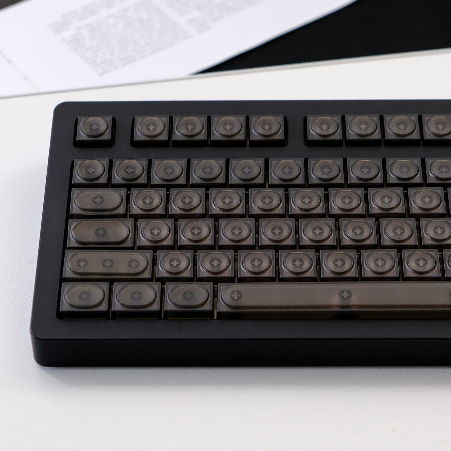 KBDiy Set di copritasti a basso profilo Copritasti giocattolo trasparenti neri Gamer PBT 115 tasti personalizzati per interruttori MX Tastiera meccanica GRB