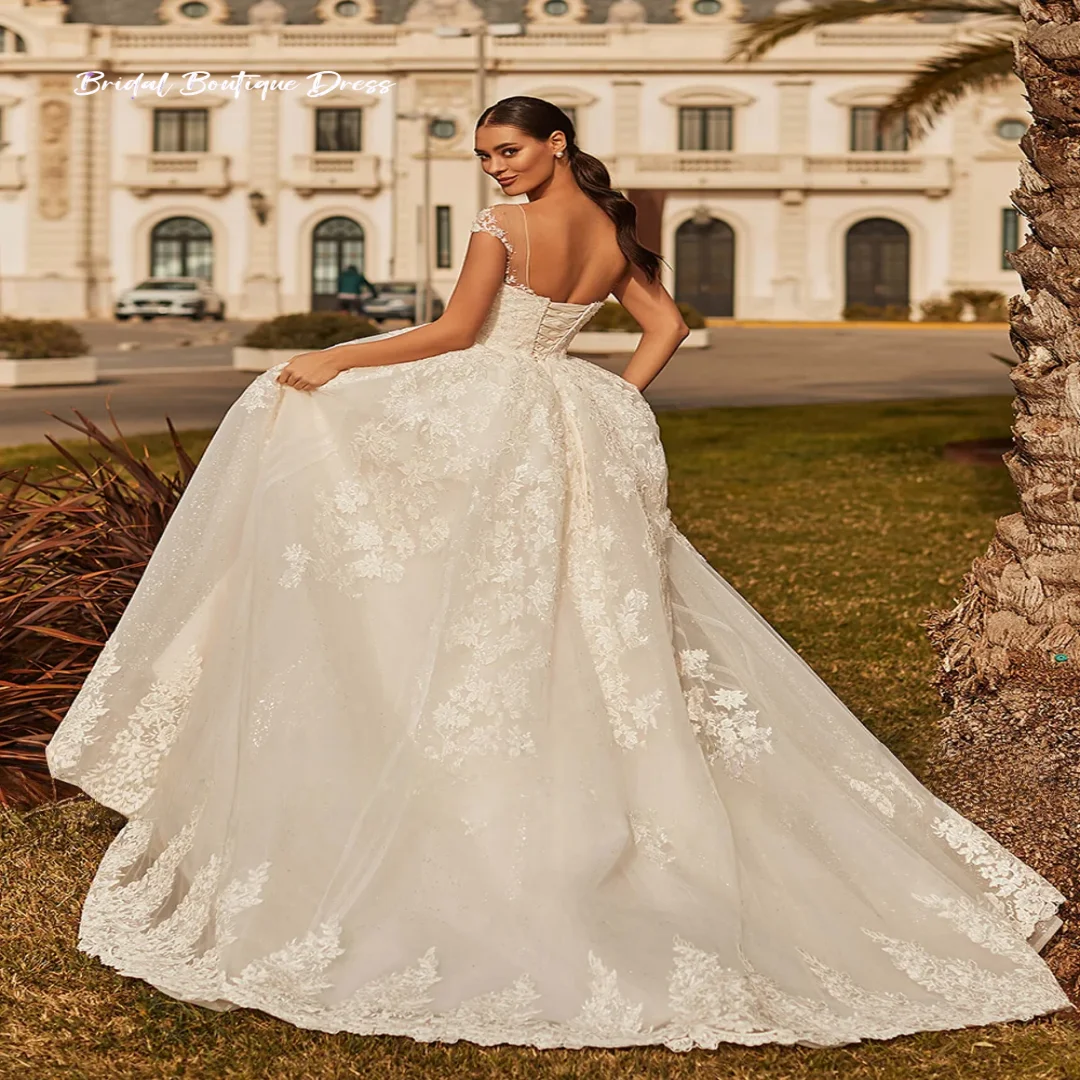 Lindo vestido de baile personalizado, vestidos de casamento, vestido de noiva transparente, gola redonda, apliques, trem de varredura, glitter, vestidos de noiva