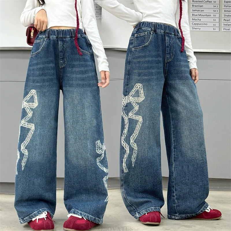 

Korean Style Children High Fashion Relaxed Fit Jeans With Bow Print for Girls New Design Blue Denim Pants Kids Casual Trousers