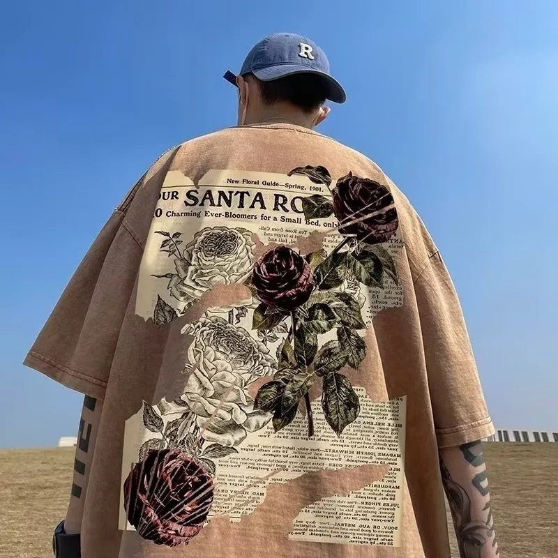 【Plus Size M-8XL】Loose Fitting Fashionable American Vintage Newspaper Rose Printed T-shirt image 4
