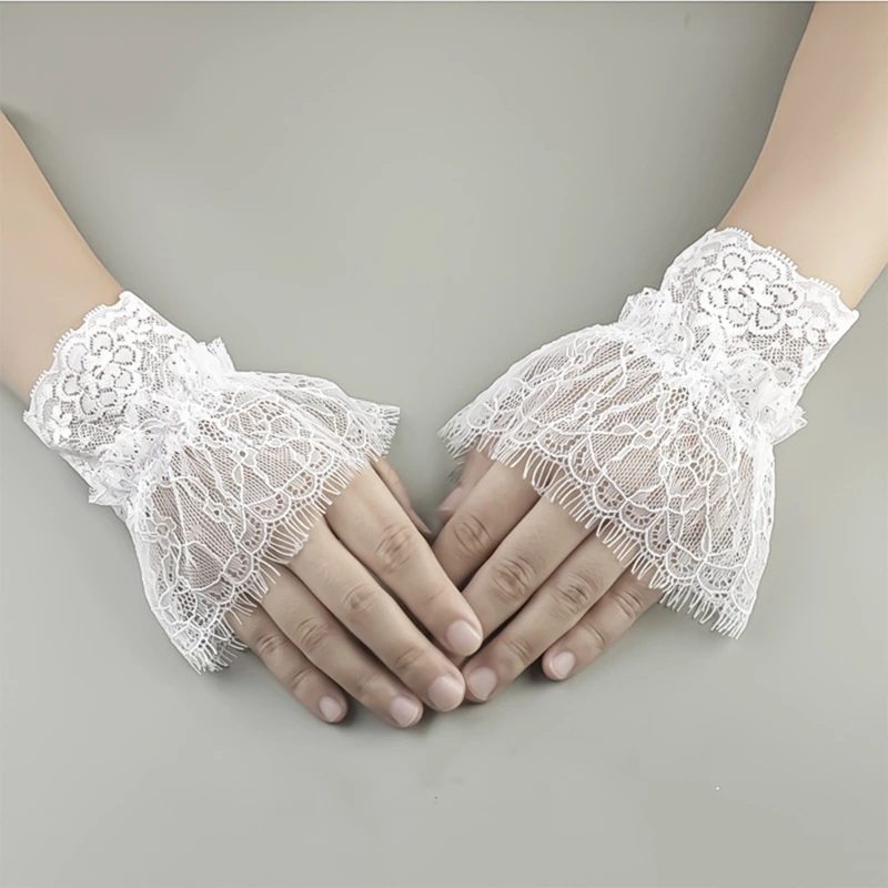 Victorian Lace and Cuffs Set with Short Tassels Costume Lace Collar Fake Sleeve Clothing Accessories for Cosplay Parties