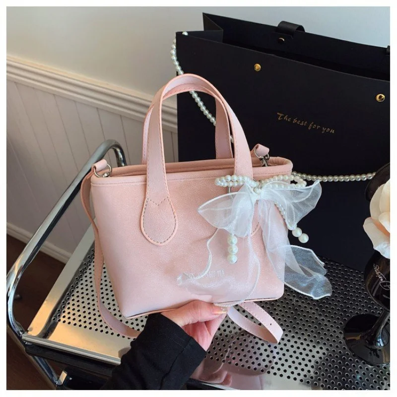 

Luxury Women Shoulder Bag Designer Leather Crossbody Handbag Elegant Tote Vintage Style