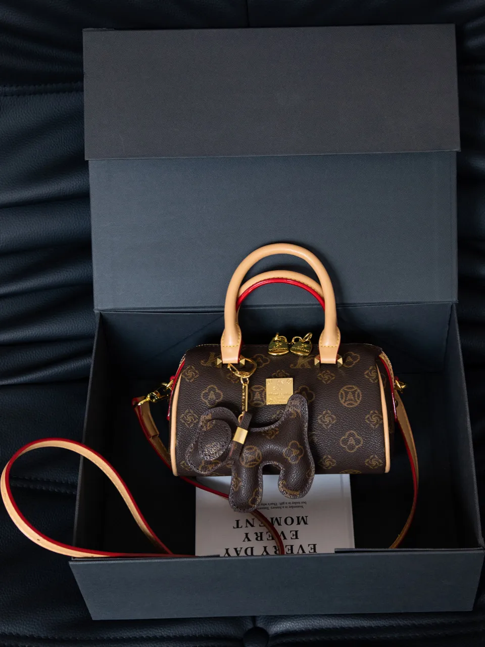 Bolsa  Floral Retro de Luxo CITEX LV Boutique, Bolsa Buet Fena Tendência Nova 2025 com Alça ia e Forro de Poliés...
