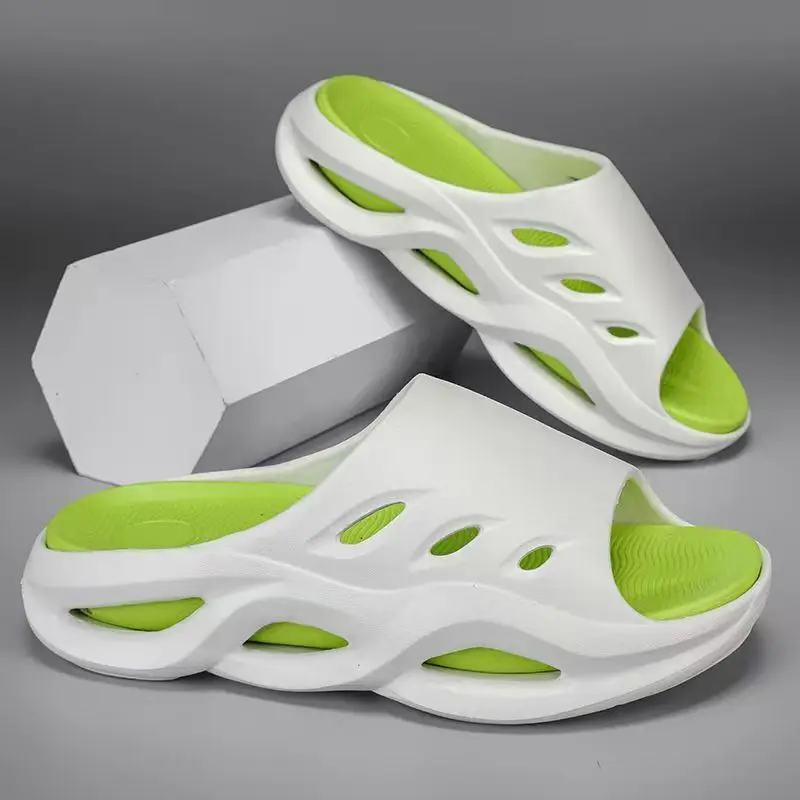 

Мужские домашние тапочки с открытым носком и открытой плоской подошвой, новые летние нескользящие легкие тапочки для ванной на толстой подошве, уличные тапочки