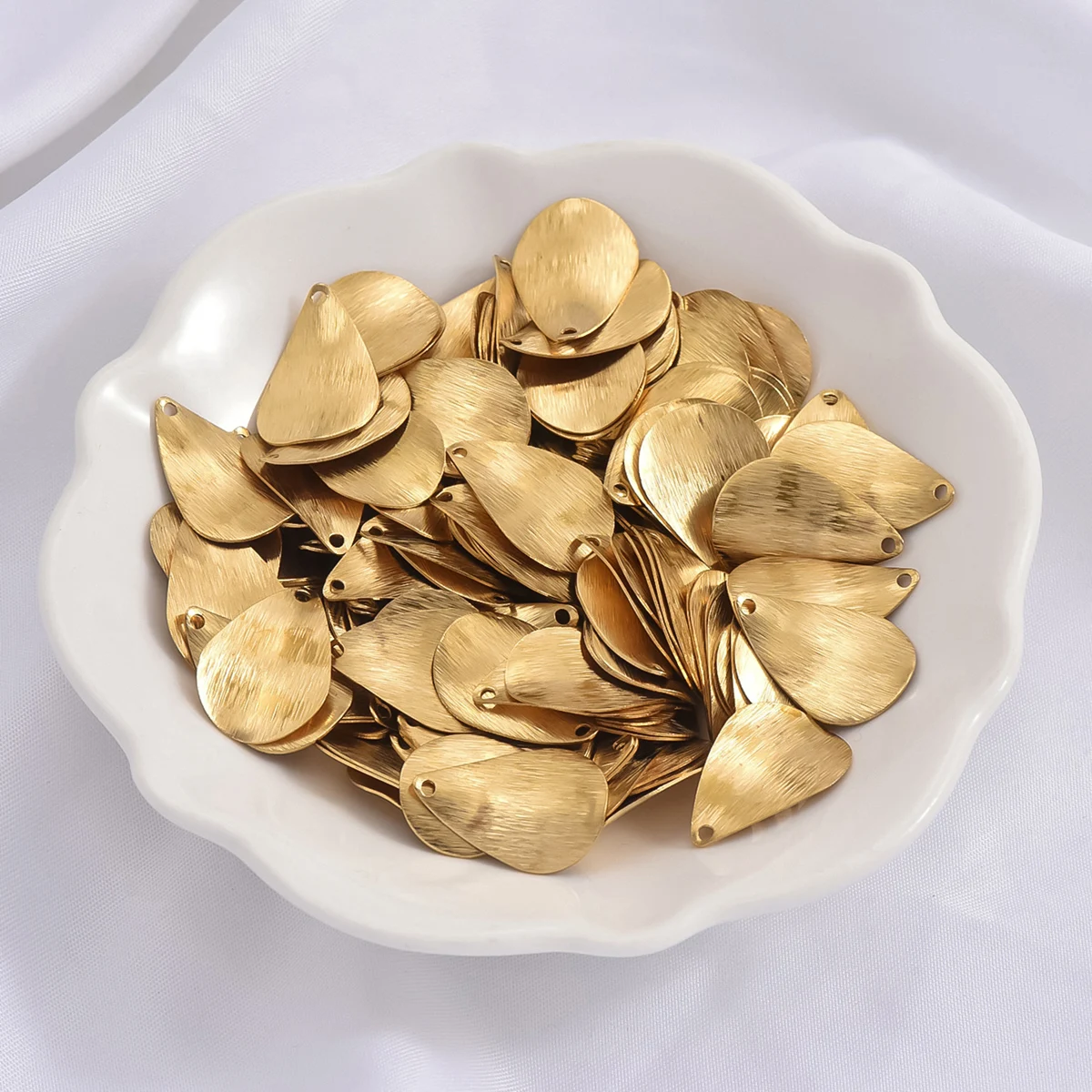50pcs original brass bracelets, necklaces, DIY accessories, single hole geometric texture brushed water droplet pendant