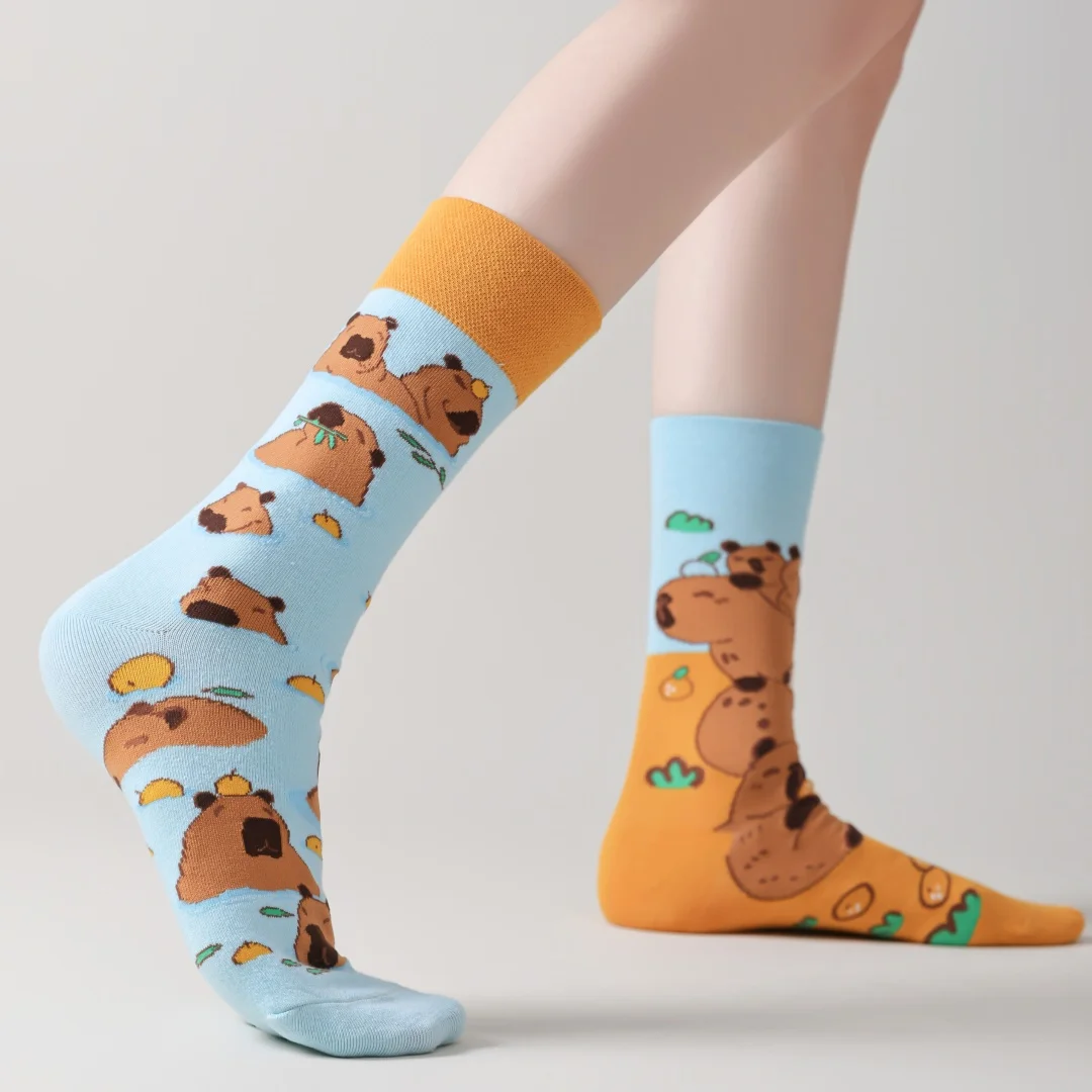 1 Pair of Cute Cartoon Capybara Mid-calf Socks ,Trendy AB design, Perfect for Unisex year-round.