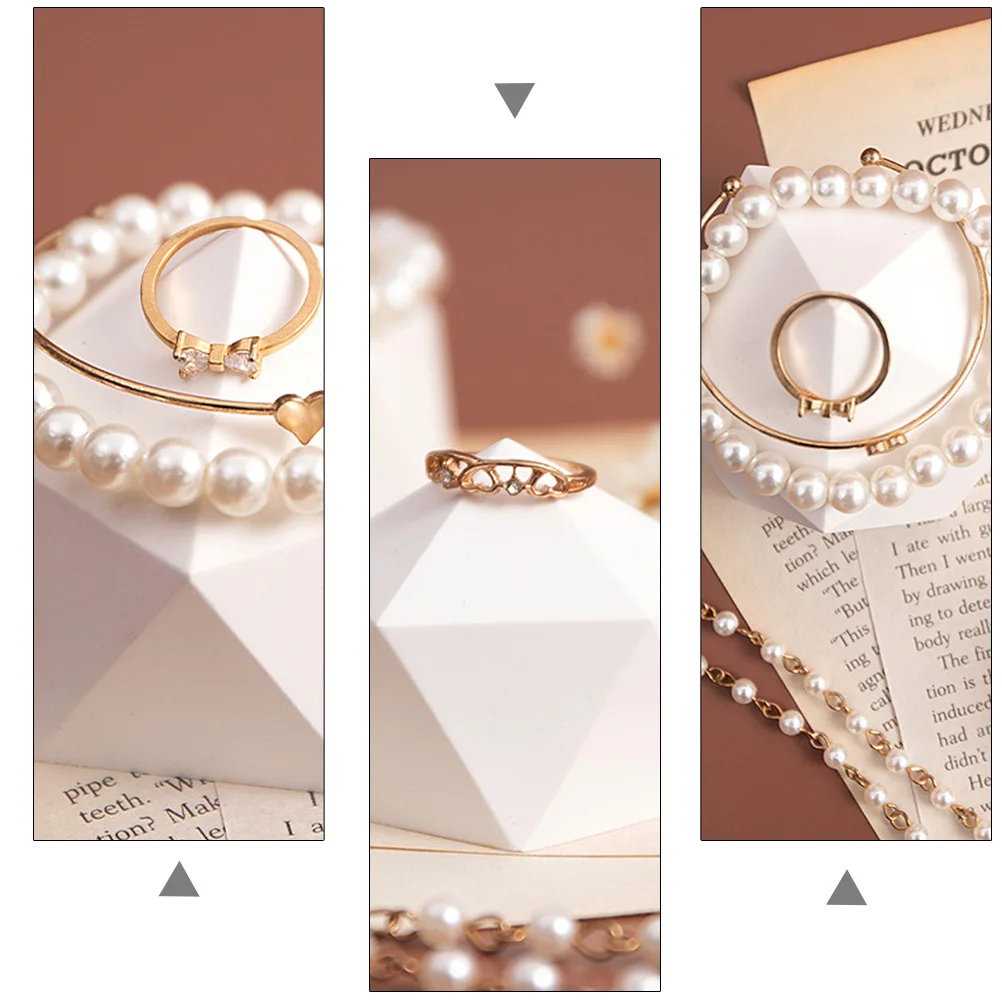 1Pcs Decorative Polyhedral Jewelry Storage Rack White Ring Holder Stand for Desktop Showcase Jewelry Store Organizer