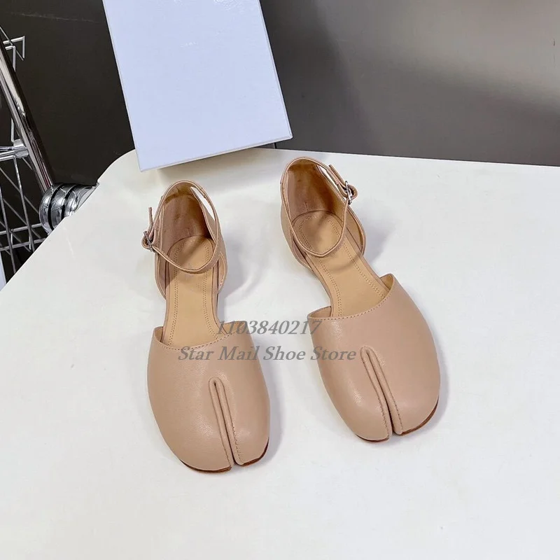 Split Toe Round Toe Sandals Ankle Buckle Flats Women Spring and Summer Comfortable Sandals Concise Ballet Shoes Sandals