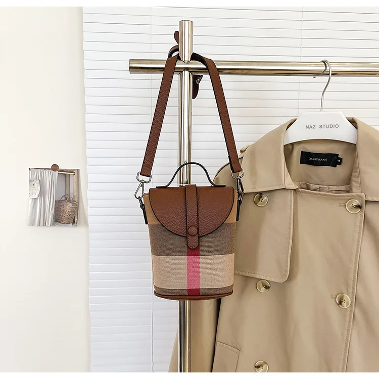 

2025 Trendy Light Luxury Phone Bag - Women’s Designer Leather Retro Contrast, Shoulder Crossbody Hot Sale