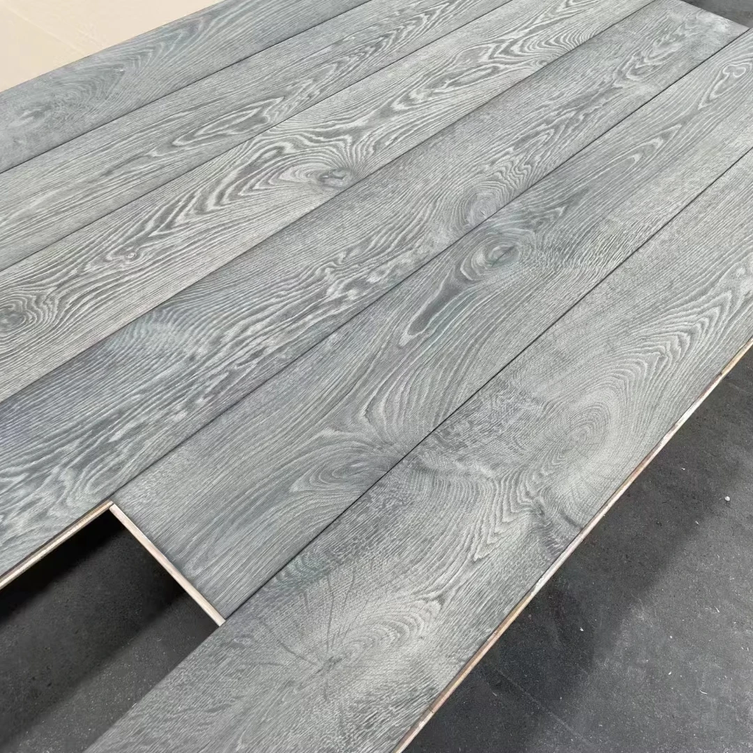 Maßgeschneiderte Version, 18 mm, luxuriöser, moderner, mehrschichtiger Holzboden aus Eichensperrholz