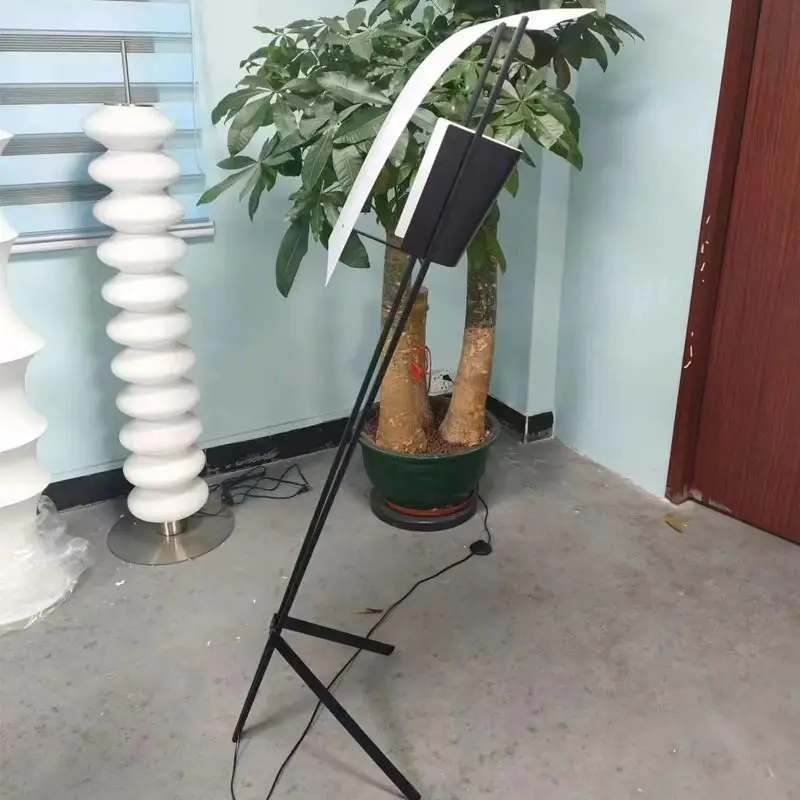 النمط الصناعي الأمريكي الرجعية الحديد مصباح أرضي مقهى فندق ديكور المنزل جو مثلث الدائمة ضوء غرفة المعيشة الطعام #5