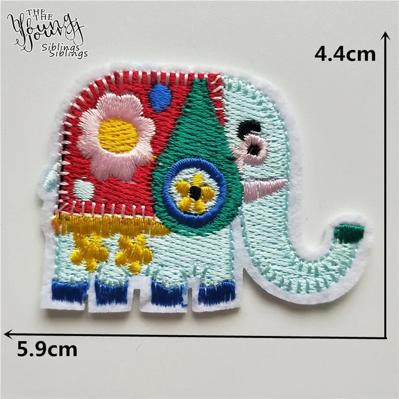 high quality Cartoon Mix Hot melt adhesive Patches Animals Embroidered Applique Clothing Badges DIY Sticker Decorate Accessory