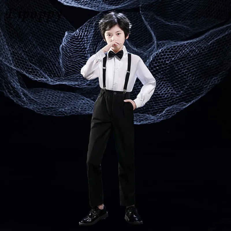 فستان زي الأداء المسرحي