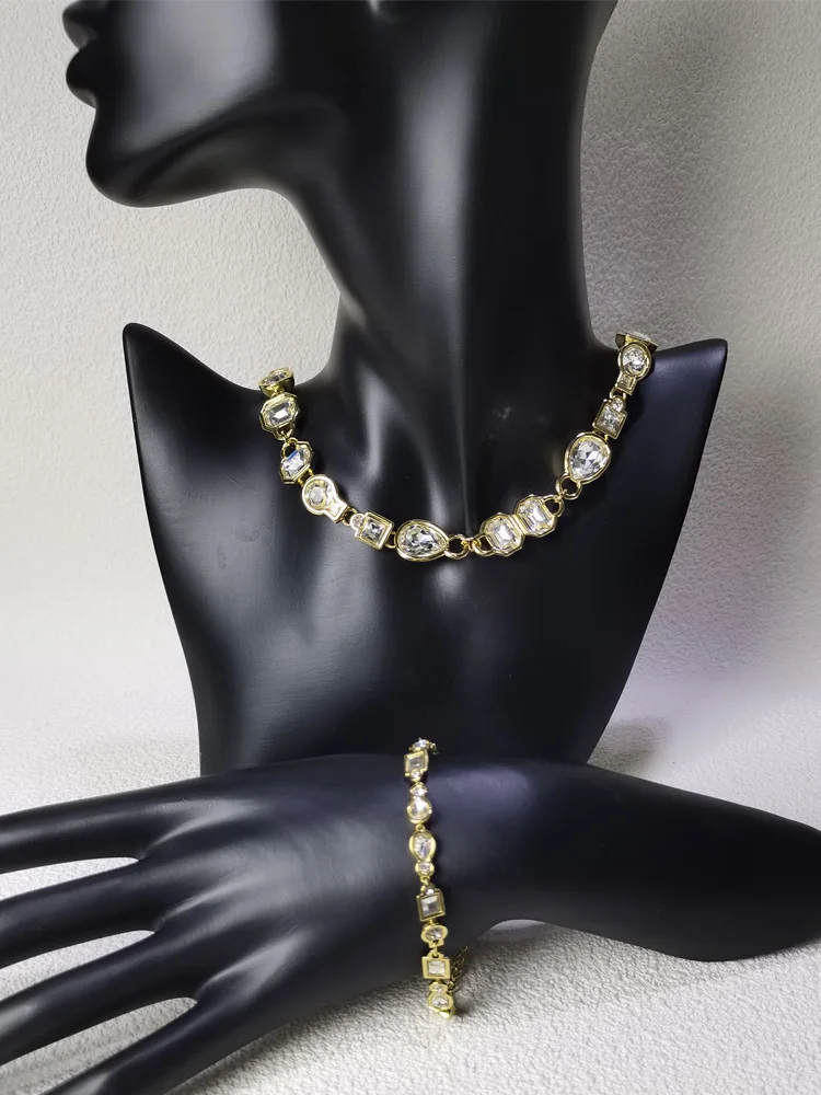 2025 Nieuwe Originele Gouden Hoge Sieraden Set Mode voor Vrouwen Waterdruppel Ketting Ring Oorbellen Armband Romantisch Cadeau