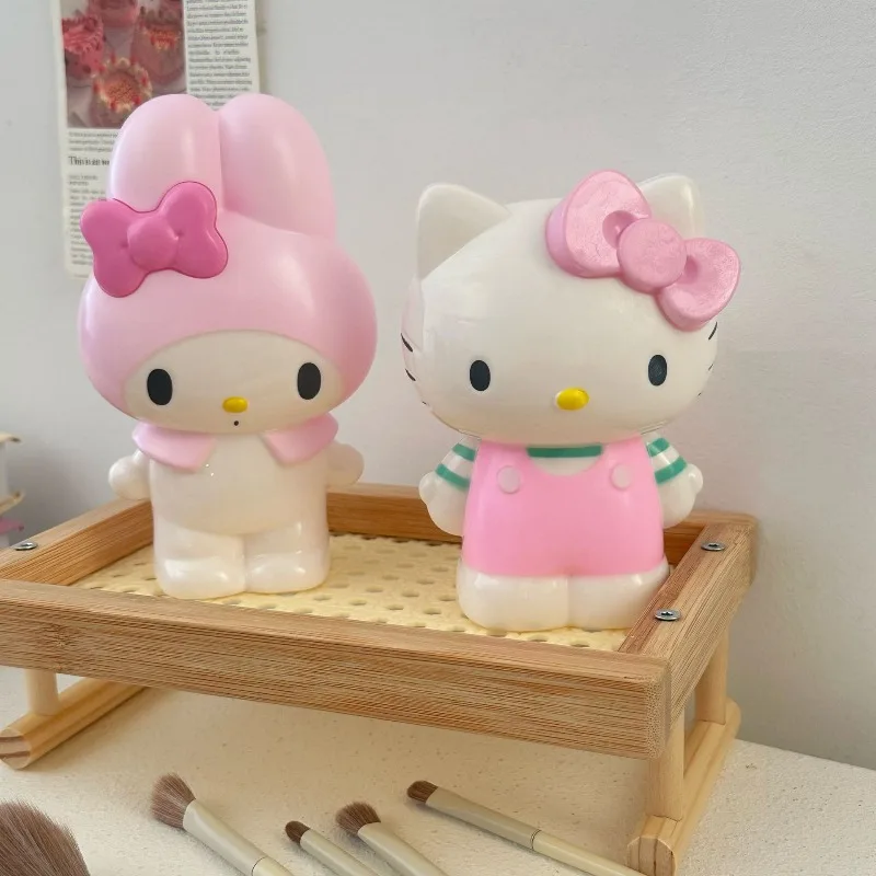 Kawaii مرحبا كيتي المنظم لطيف ألعاب كرتونية تنوعا حامل قلم سطح المكتب اكسسوارات النساء المنتجات طالب الهدايا بالجملة