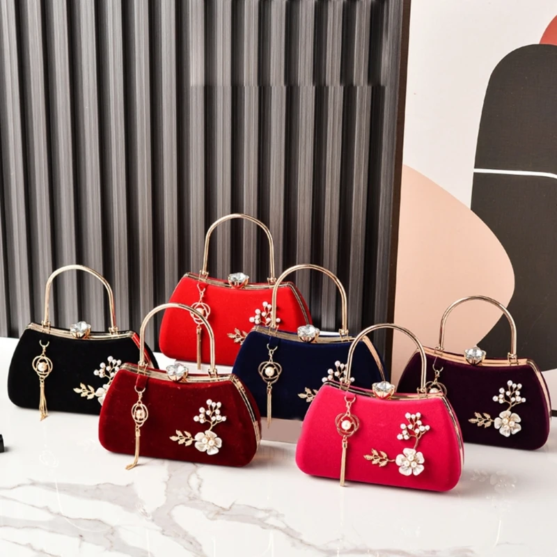 

H3CB Fashion Evening Bag Chain Crossbody Bags with Floral Decoration Shoulder Purse For Elegant Dinners And Special Event