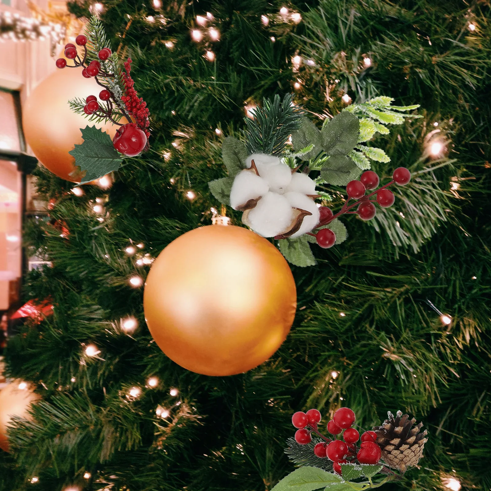 

4Pcs Simulated Berry Branches Christmas Supplies Perfect for DIY Crafts Wreaths Trees Party Home Decoration Festive Atmosphere