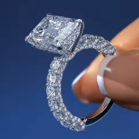 2024 New Luxury Princess Silver Color Designer Engagement Ring for Women Lady Anniversary Gift Jewelry Bulk Sell R8012