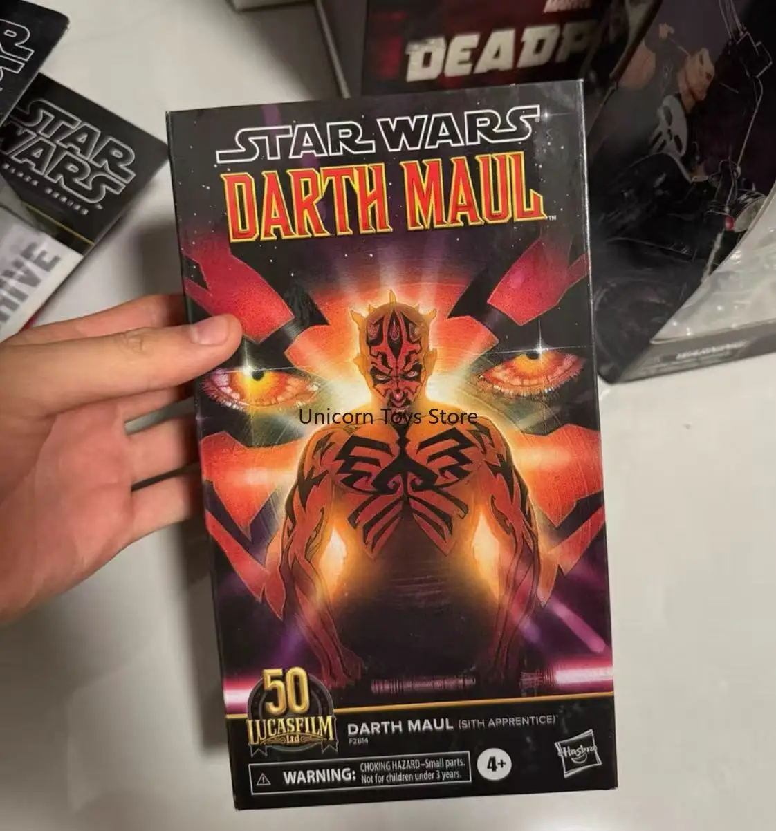 

В наличии: Hasbro 50th Anniversary Limited Edition Darth Maul Модель игрушки