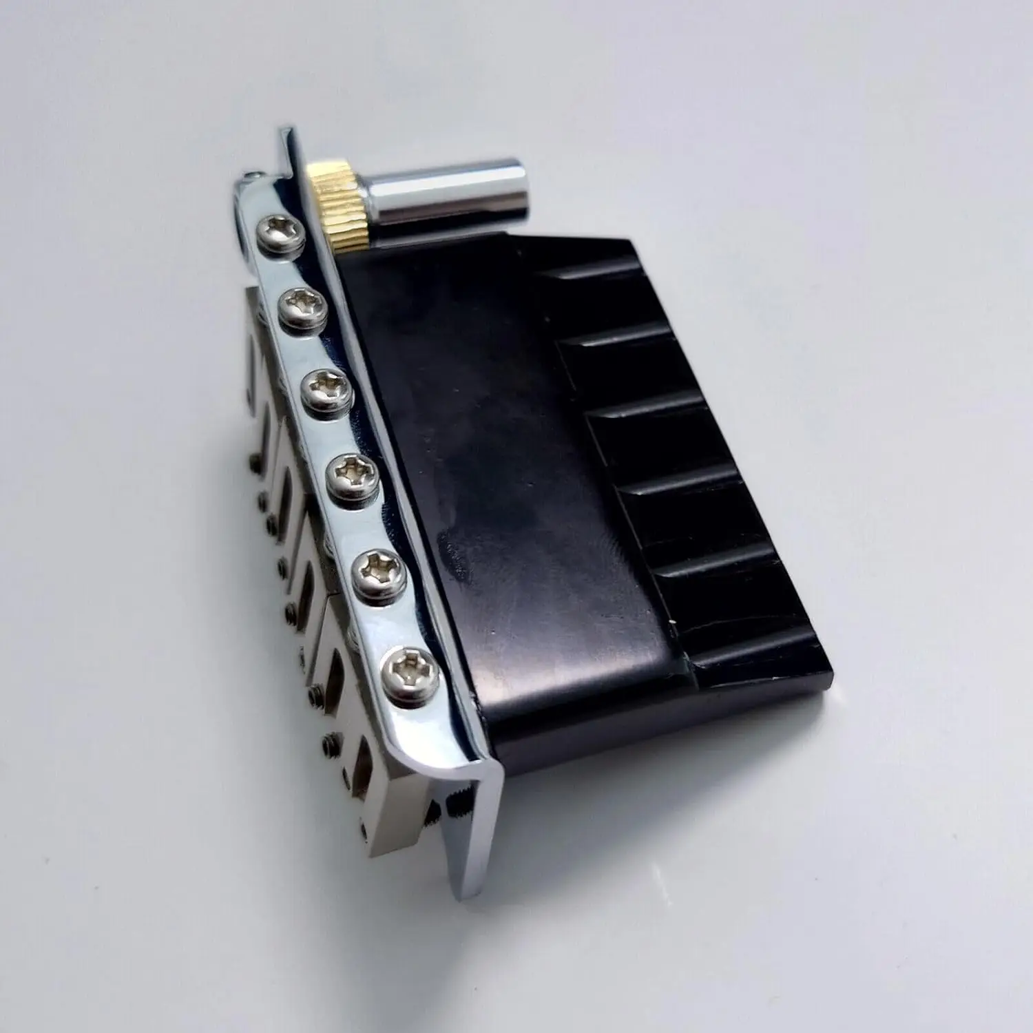 Chrome 2 Point Style Guitar Tremolo Bridge Locking System Guitar Tremolo Bridge 6-Screw Assembly with Steel Block