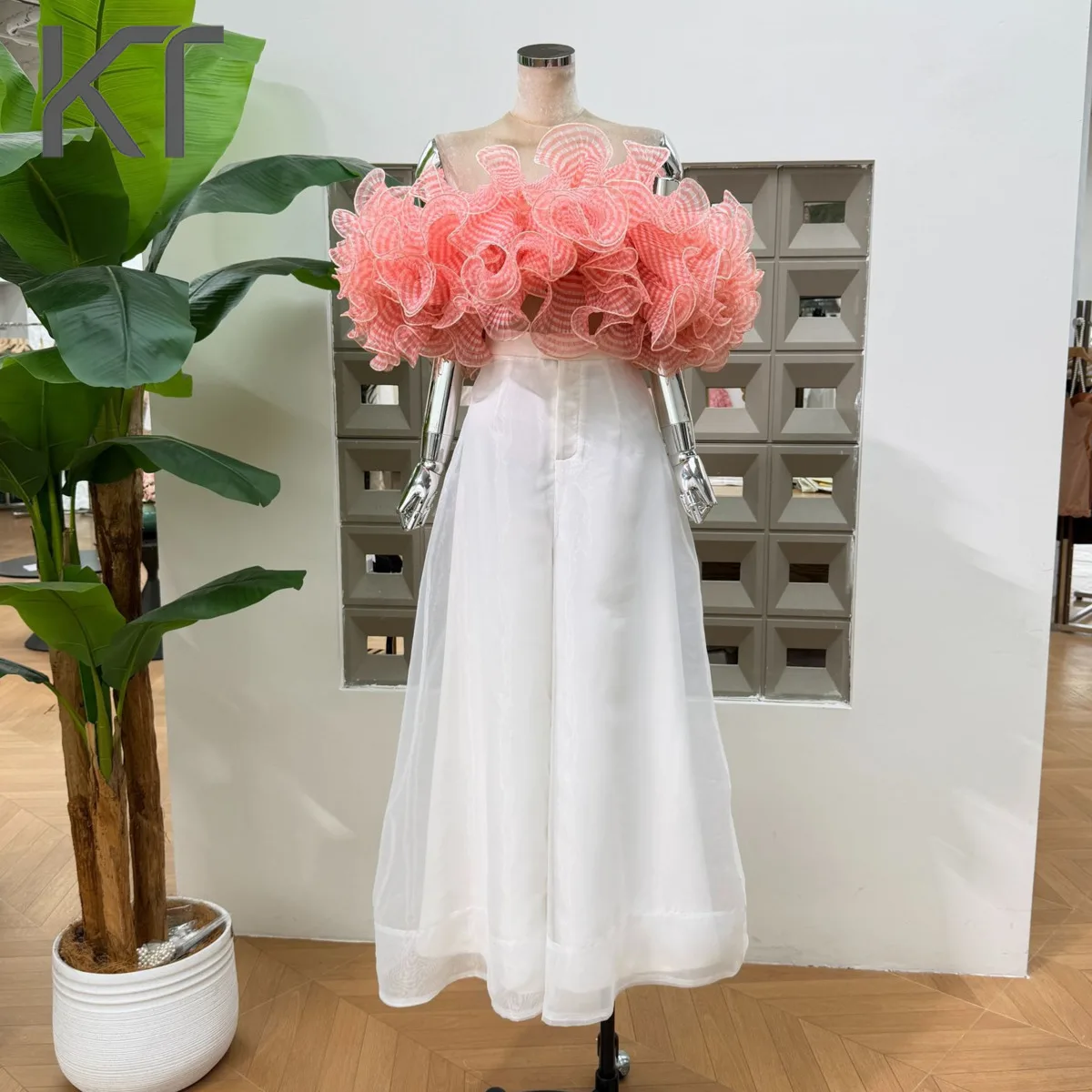 

KT Luxury Pink Ruffle Off Shoulder Two Piece Set for Women Sheer Organza High Waist Wide Leg Pants Party & Evening Outfits